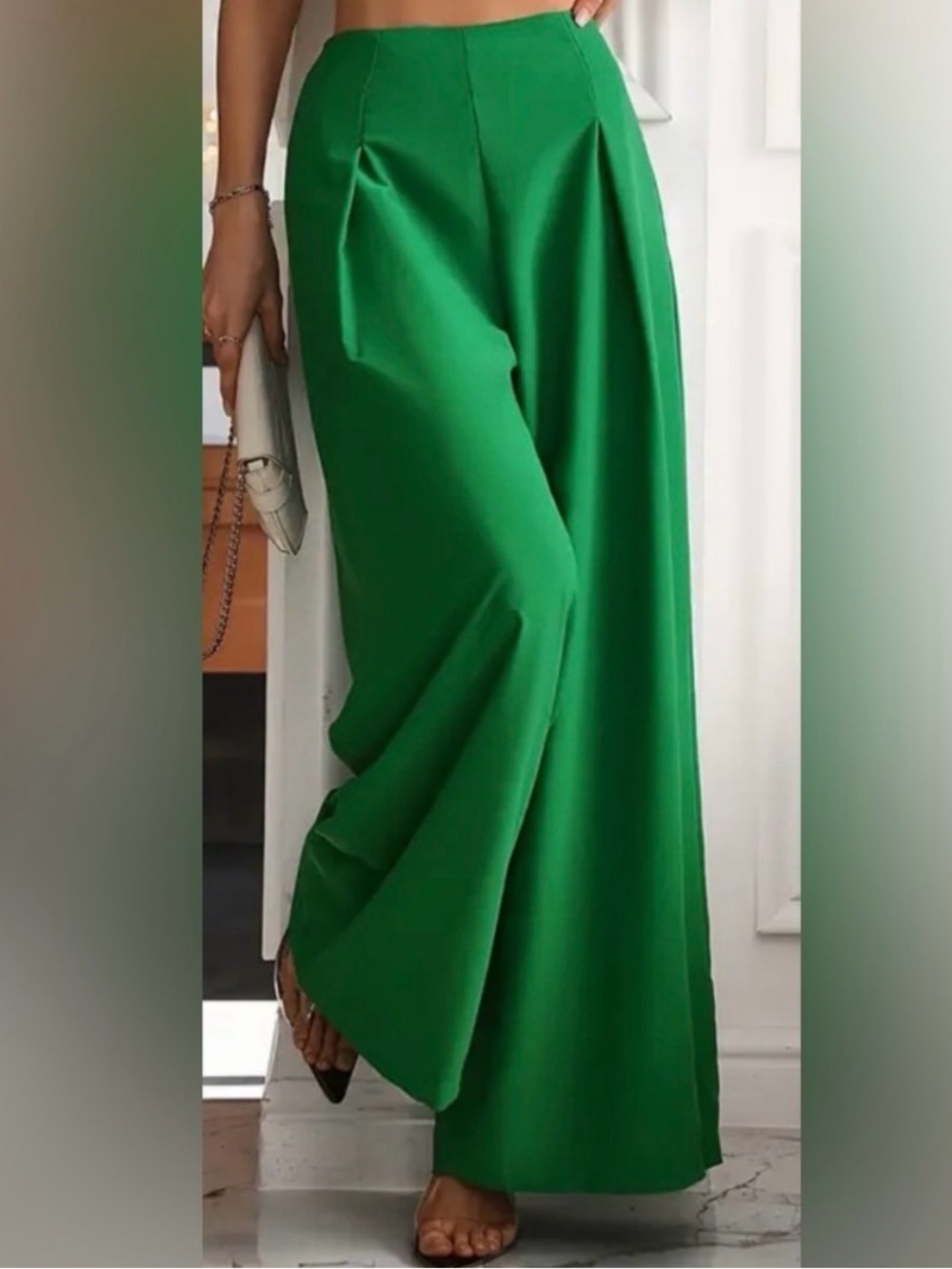 Steps New York, wide palazzo pants,  Vibrant Kelly Green Medium fits like Large